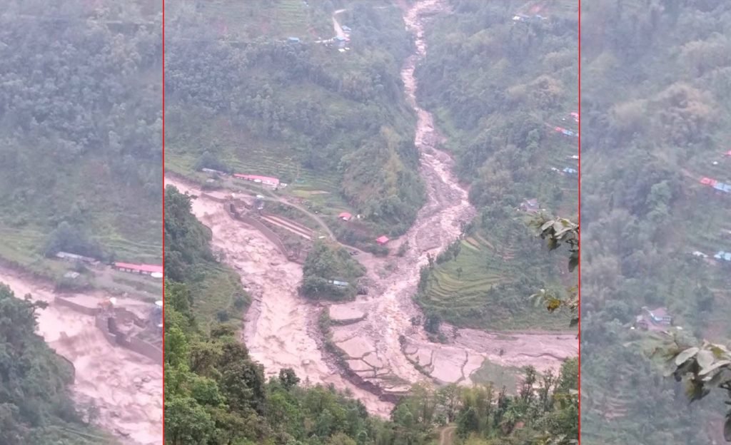 पाँचथरको याङवरकमा बाढी–पहिरोको ठूलो क्षति, मध्यपहाडी लोकमार्ग अवरुद्ध