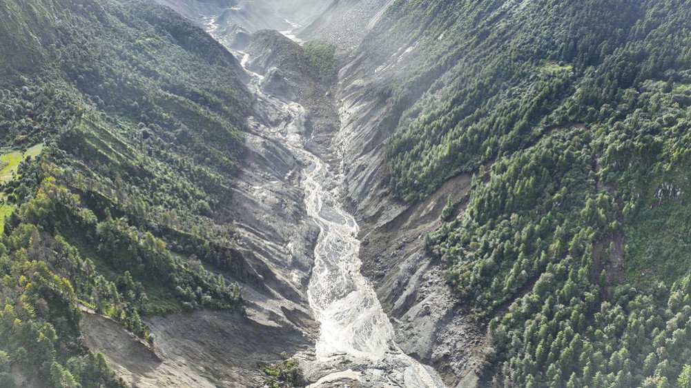 भोटेकोशी नदीमा बाढीको ठूलो जोखिम नरहेको महाशाखाको स्पष्टोक्ति