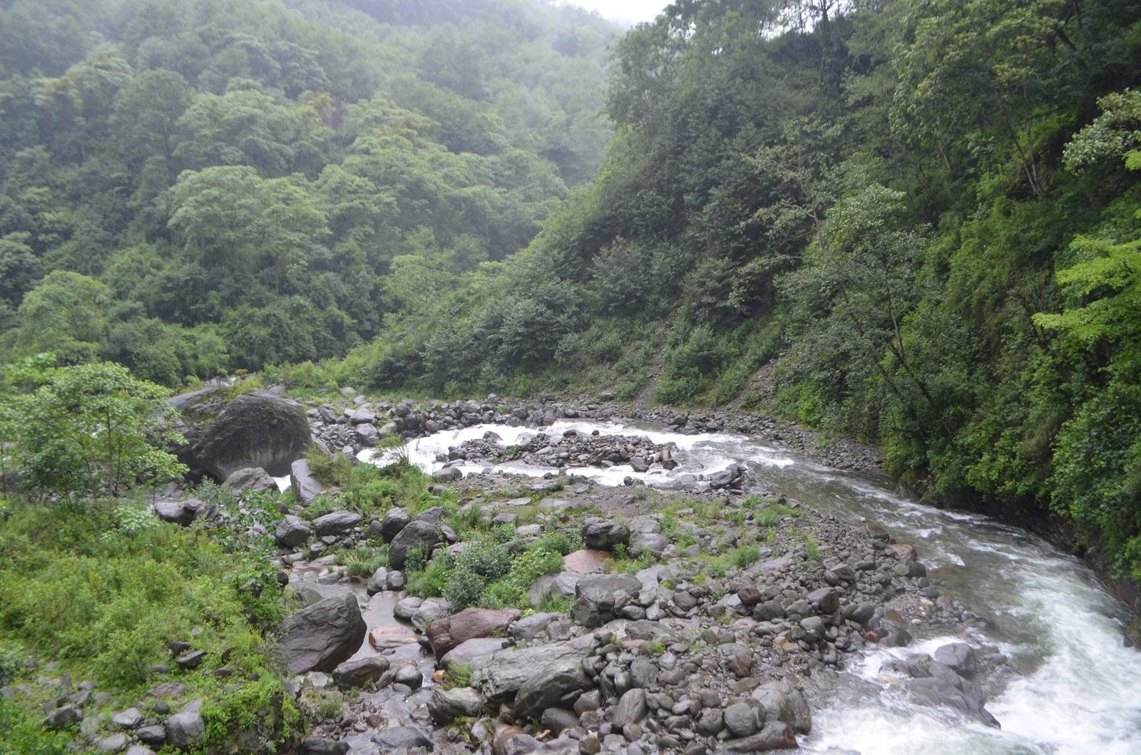 मर्स्याङ्दी र मार्दी खोलामा बाढीको जोखिम: तटीय क्षेत्रमा उच्च सतर्कता अपनाउन महाशाखाको आग्रह