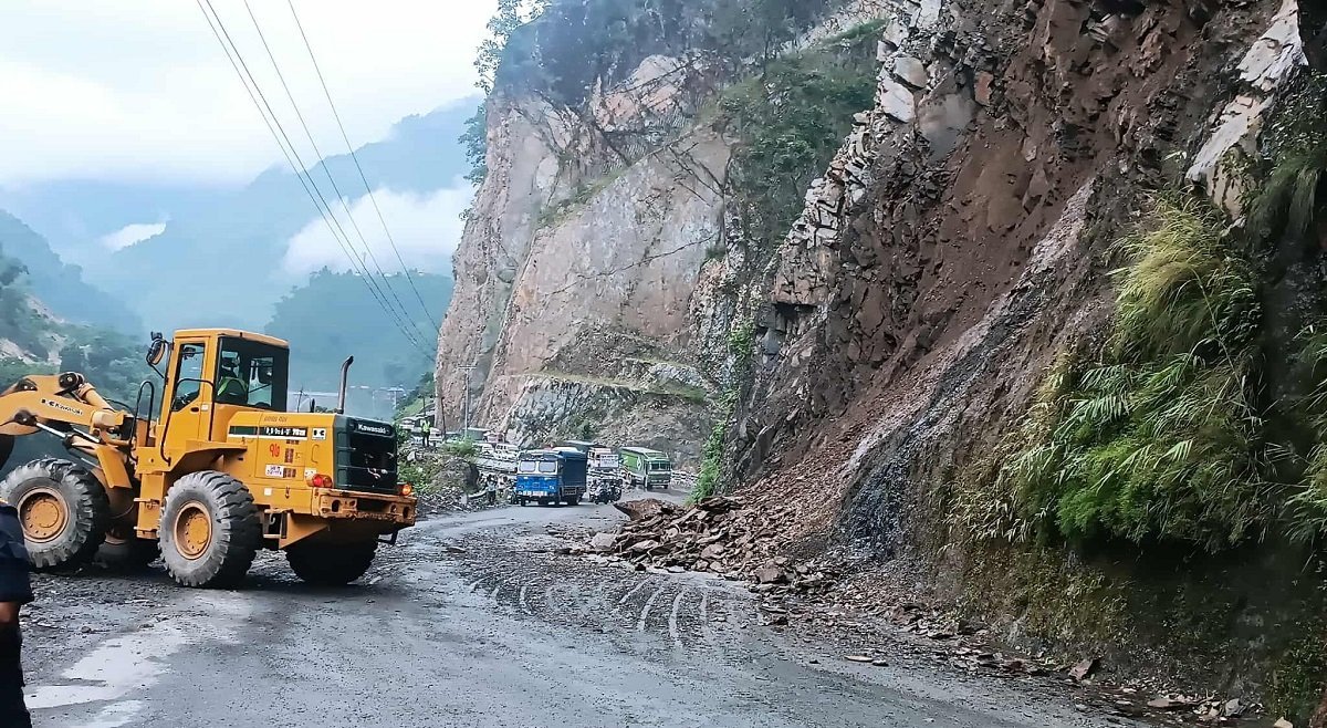 मुग्लिन-नारायणगढ सडक पूर्ण रूपमा सञ्चालनमा, यात्रुलाई ठूलो राहत