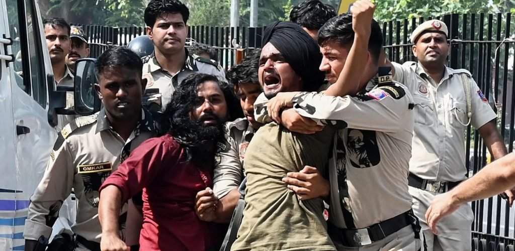 विद्यार्थी आन्दोलनमाथि भारतमा भएको दमनप्रति अखिल क्रान्तिकारीको कडा विरोध